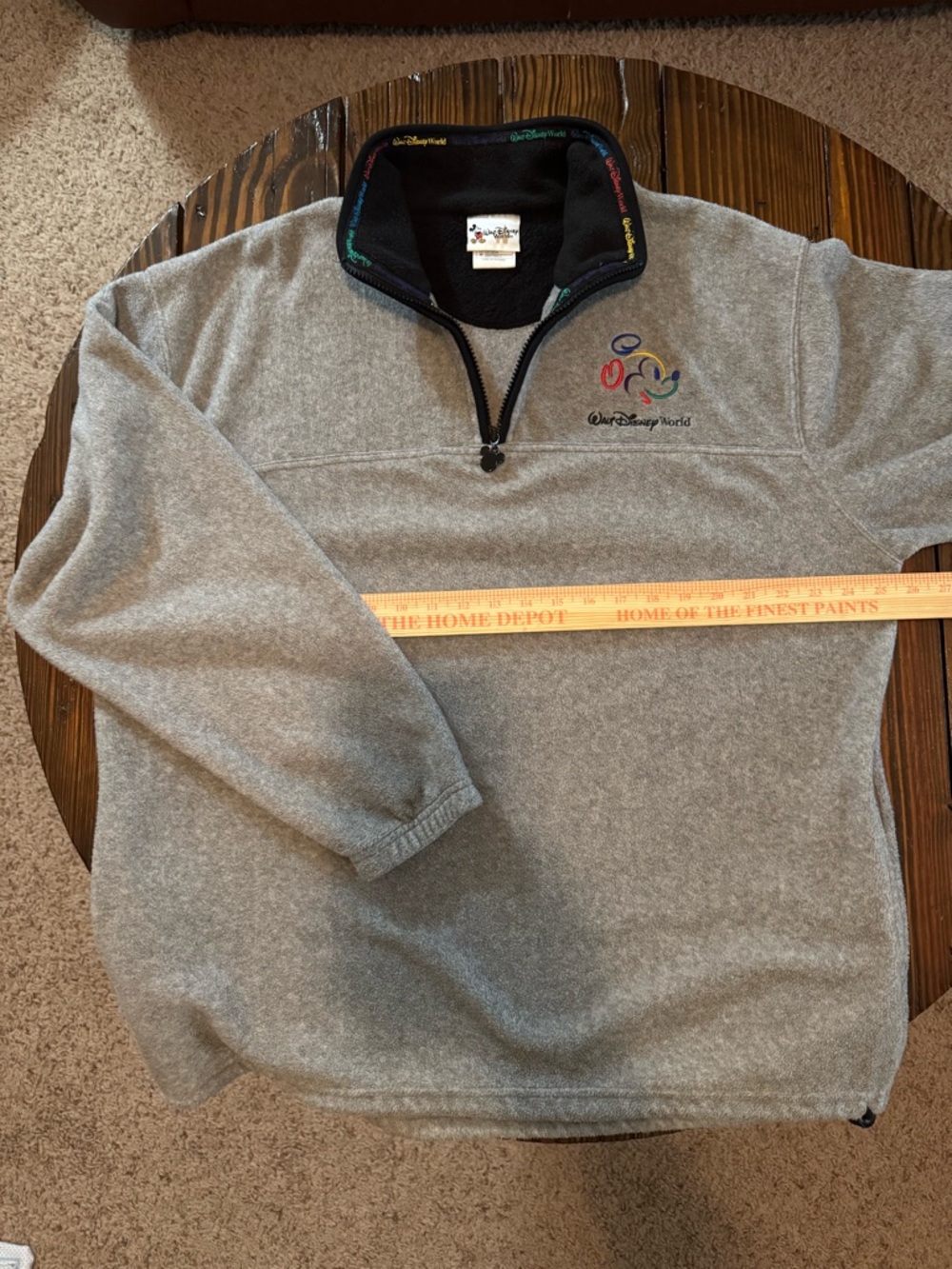 Walt Disney World Pride Fleece pullover size medium